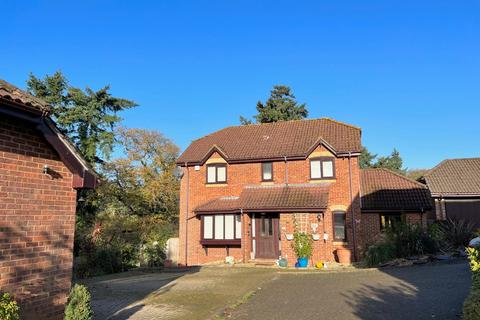 4 bedroom detached house for sale - Foresters Gate, Langley, Southampton, Hampshire, SO45
