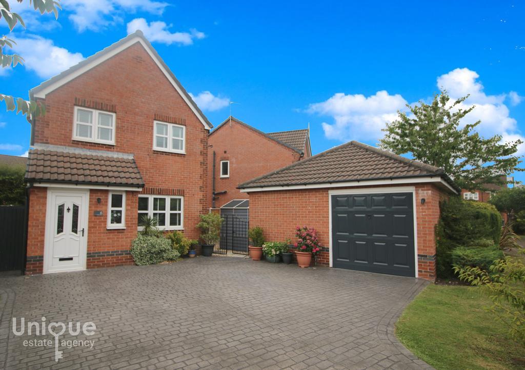 Ruthin Drive, ThorntonCleveleys, FY5 3 bed detached house for sale £