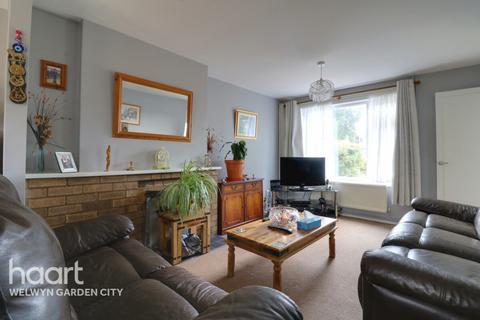 85 Briars Lane, Hatfield, AL10 8EX