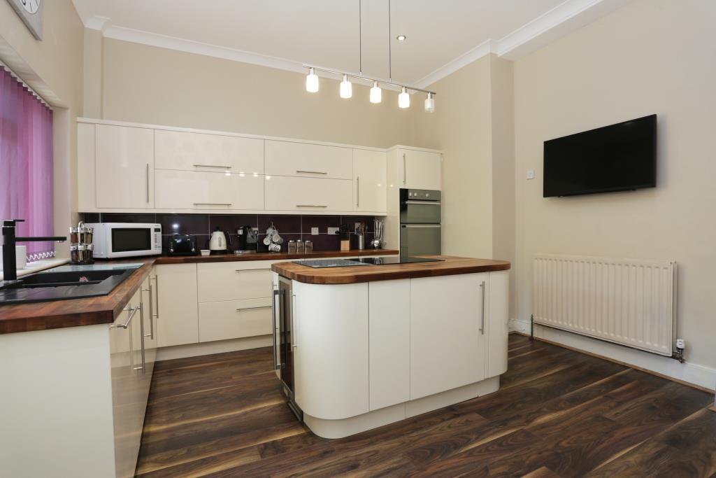 Durley Chine Road, Bournemouth 2 bed ground floor flat £1,025 pcm (£