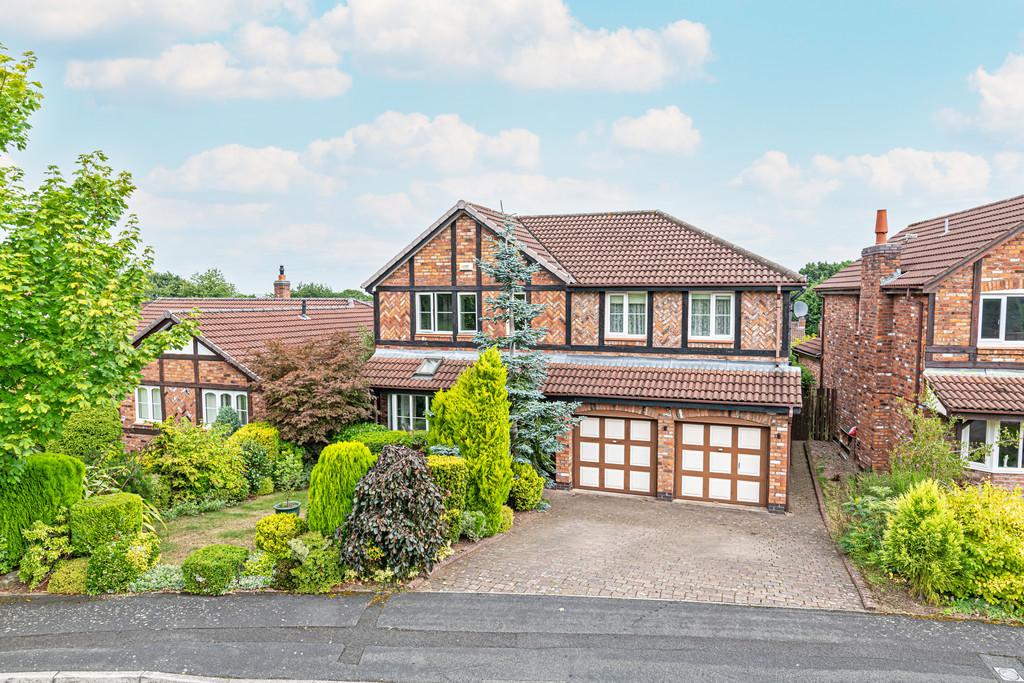 Chessington Close Appleton Warrington 5 Bed Detached House 700 000