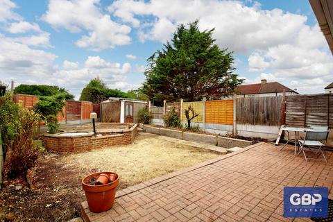 79 Willow Street, Romford, RM7 7JH