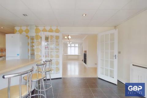 79 Willow Street, Romford, RM7 7JH