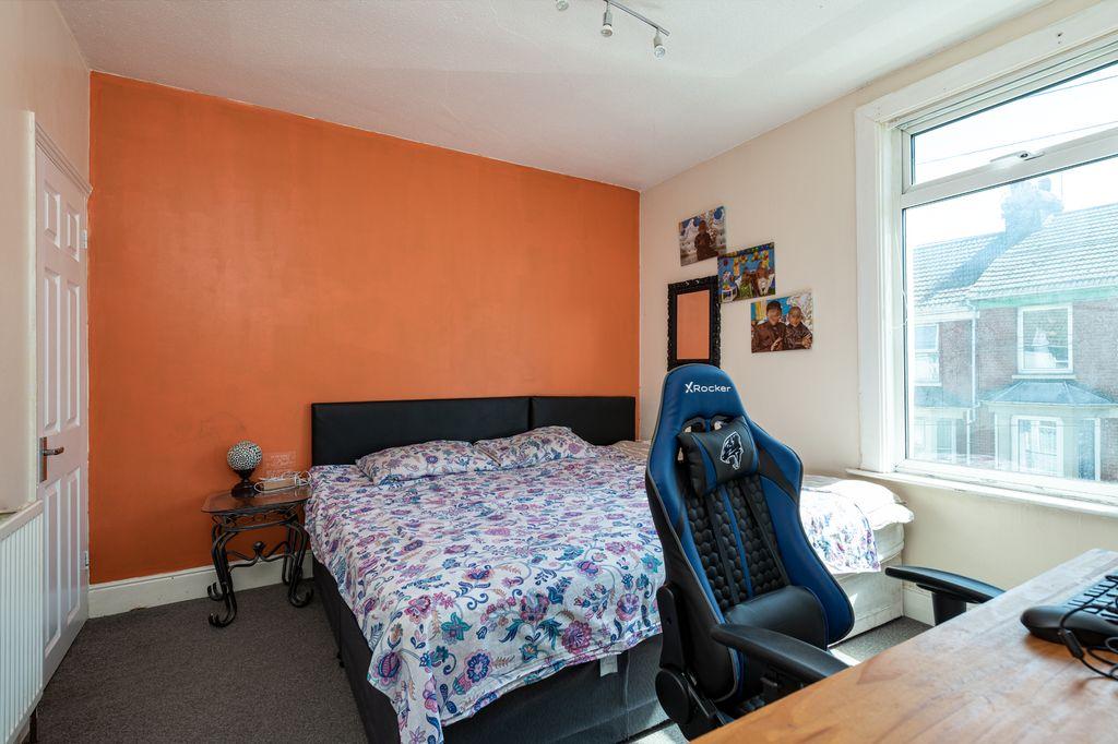 Bedroom 1 (Double)