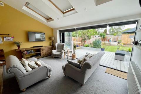 18 Trinity Road, Sutton Coldfield, B75 6TG