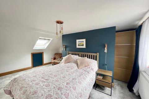 18 Trinity Road, Sutton Coldfield, B75 6TG