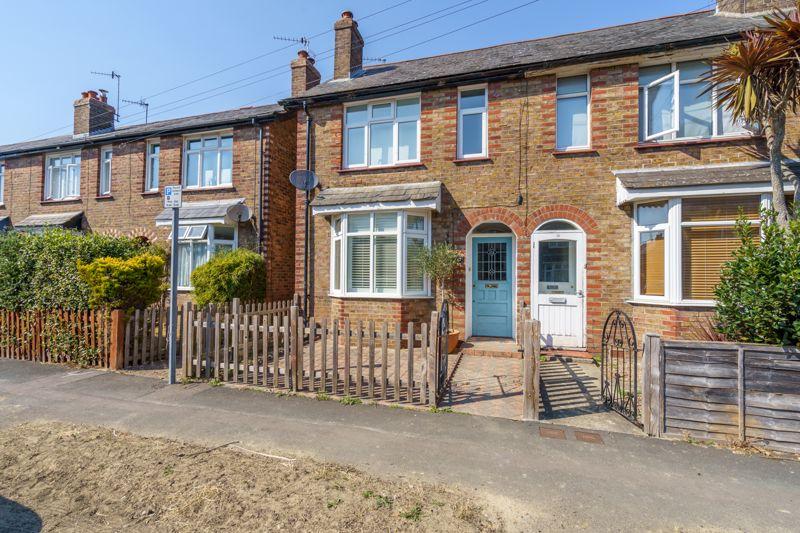 Cambrai Avenue, Chichester 2 bed end of terrace house for sale £395,000