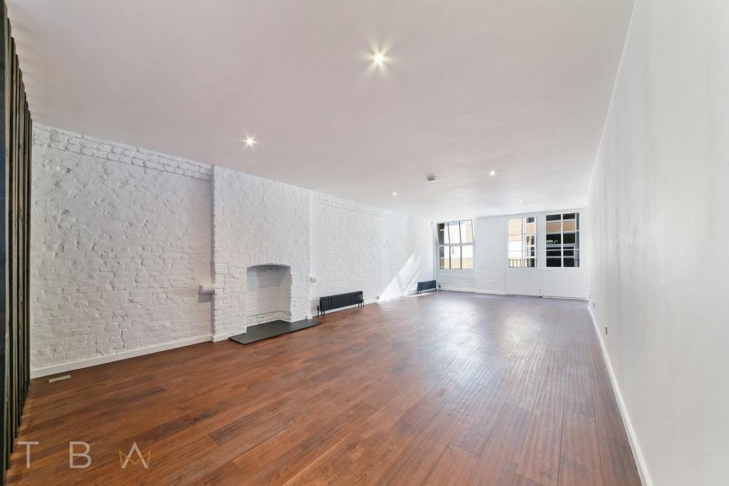 Ravey Street, London, EC2A 2 bed apartment £3,878 pcm (£895 pw)