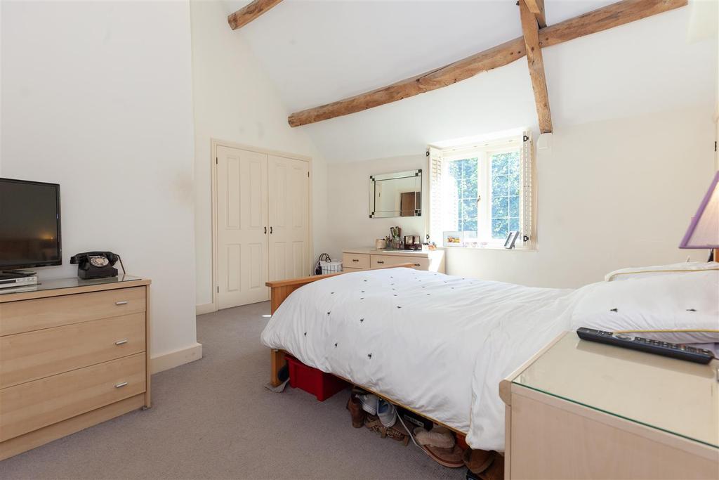 Master Bedroom 2.jpg