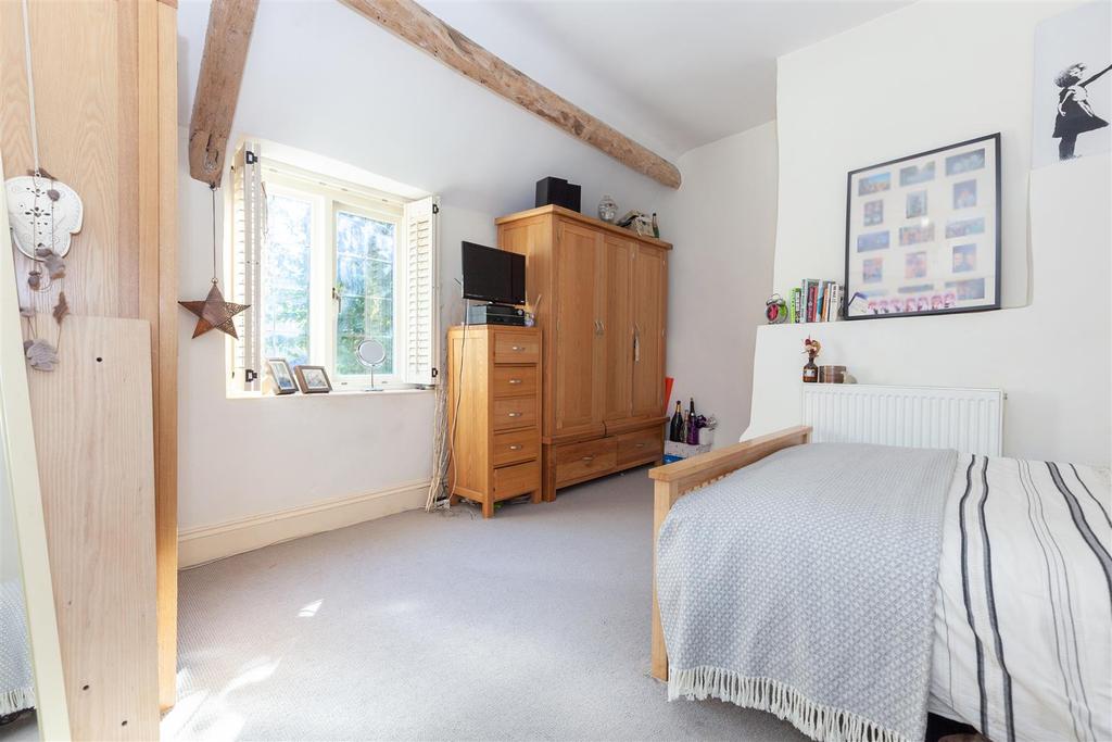 Bedroom 2 2.jpg