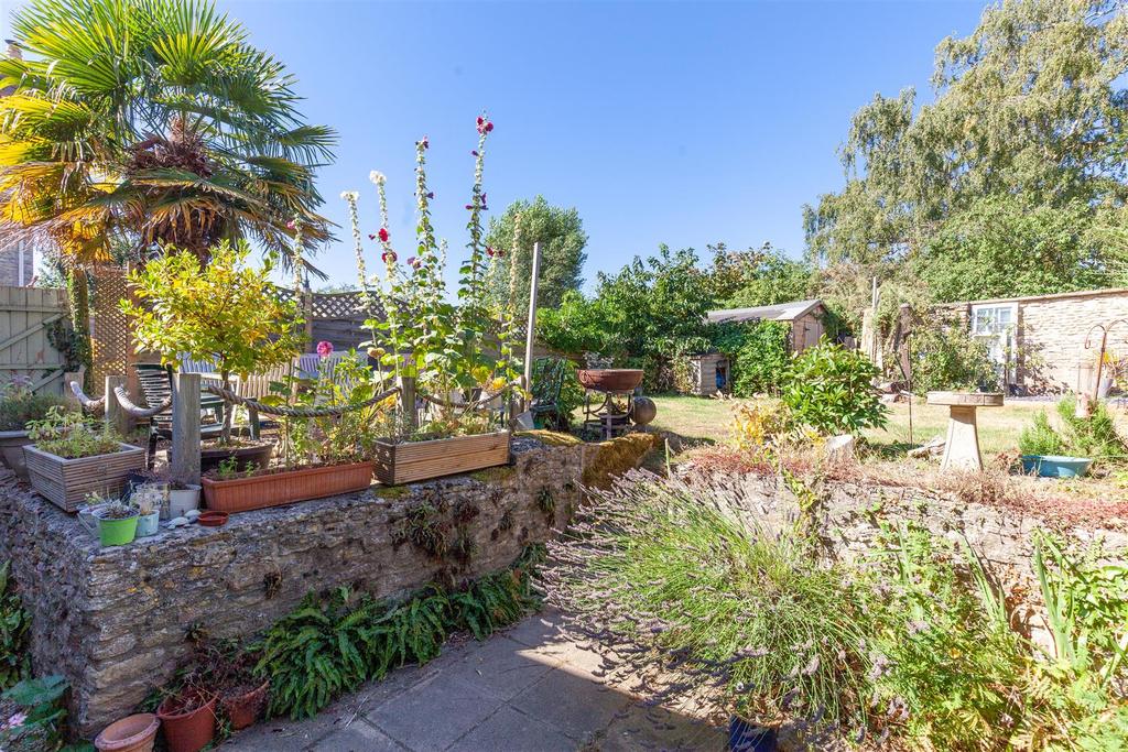Garden 2.jpg