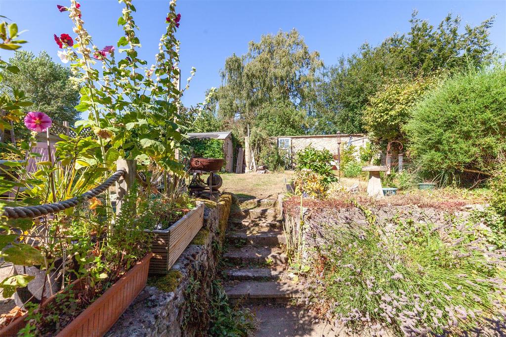 Garden 3.jpg