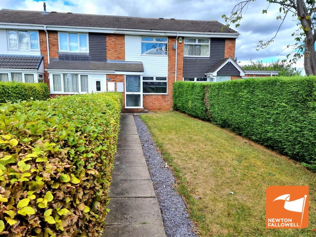 Slant Lane, Shirebrook, Mansfield 2 bed townhouse £110,000