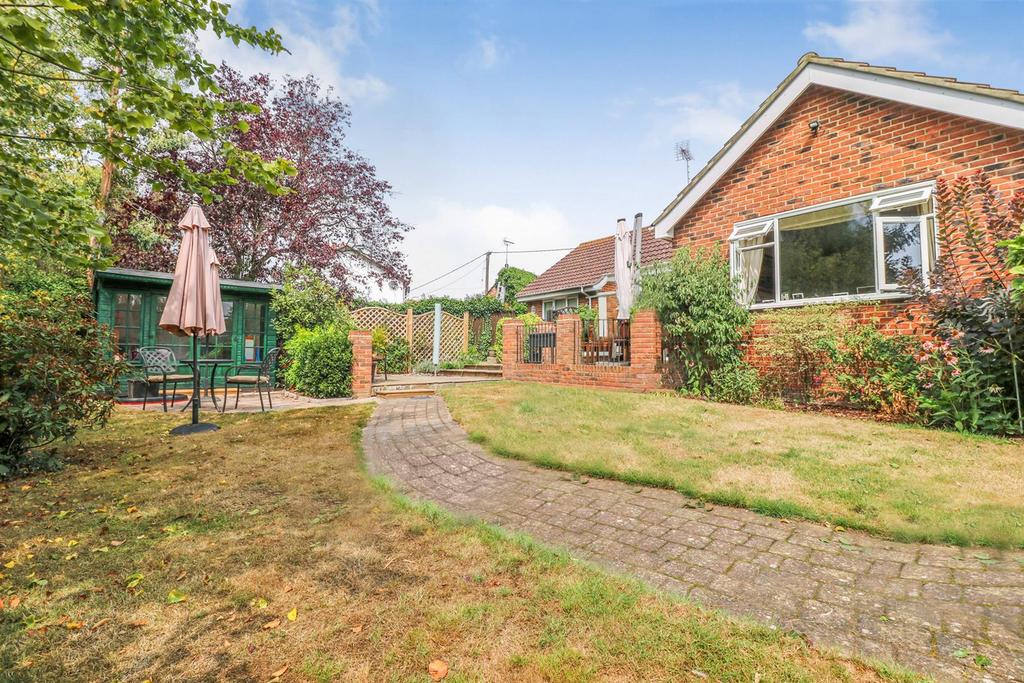 Rookery Lane, Great Totham, Maldon 3 bed detached bungalow £575,000
