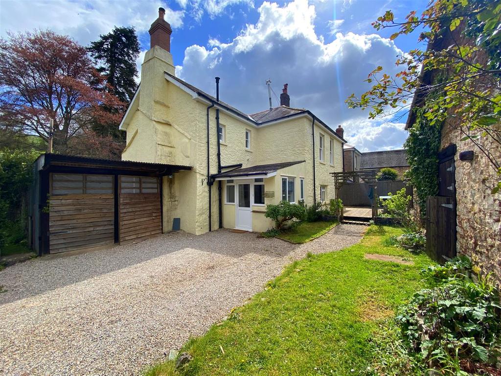 Coombe Fishacre, Newton Abbot 3 bed semidetached house to rent £