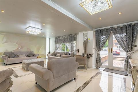 6 bedroom detached house for sale, Canterbury Close, Nuthall, Nottingham