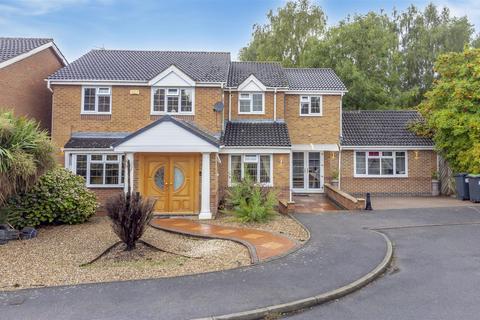 Canterbury Close, Nuthall, Nottingham