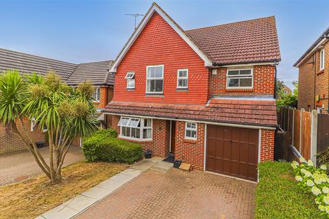 2 Everett Close, Cheshunt, Waltham Cross, EN7 6XD