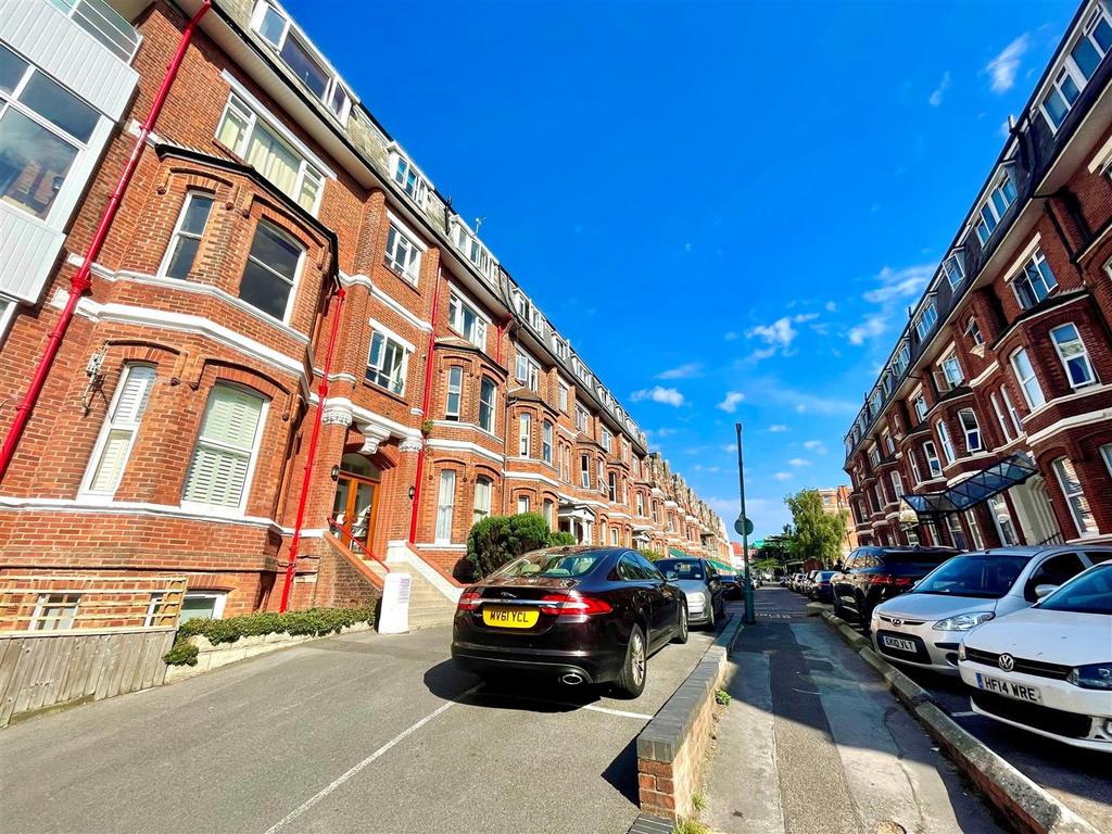 1517 Durley Gardens, Bournemouth 1 bed apartment for sale £179,500