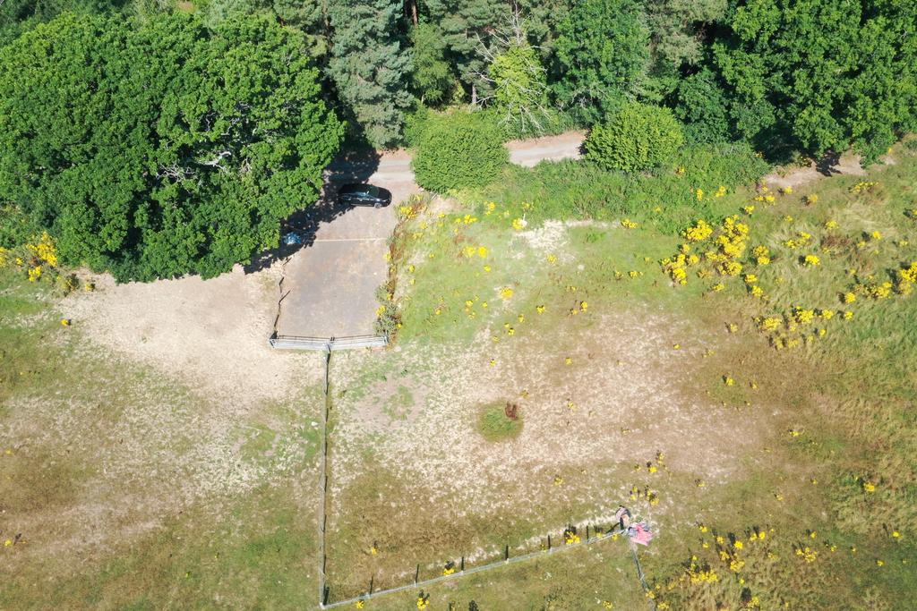 De Beauvoir Chase, Ramsden Heath CM11 Land for sale £5,000