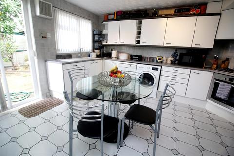 145 Brookscroft Road, London, E17 4JP