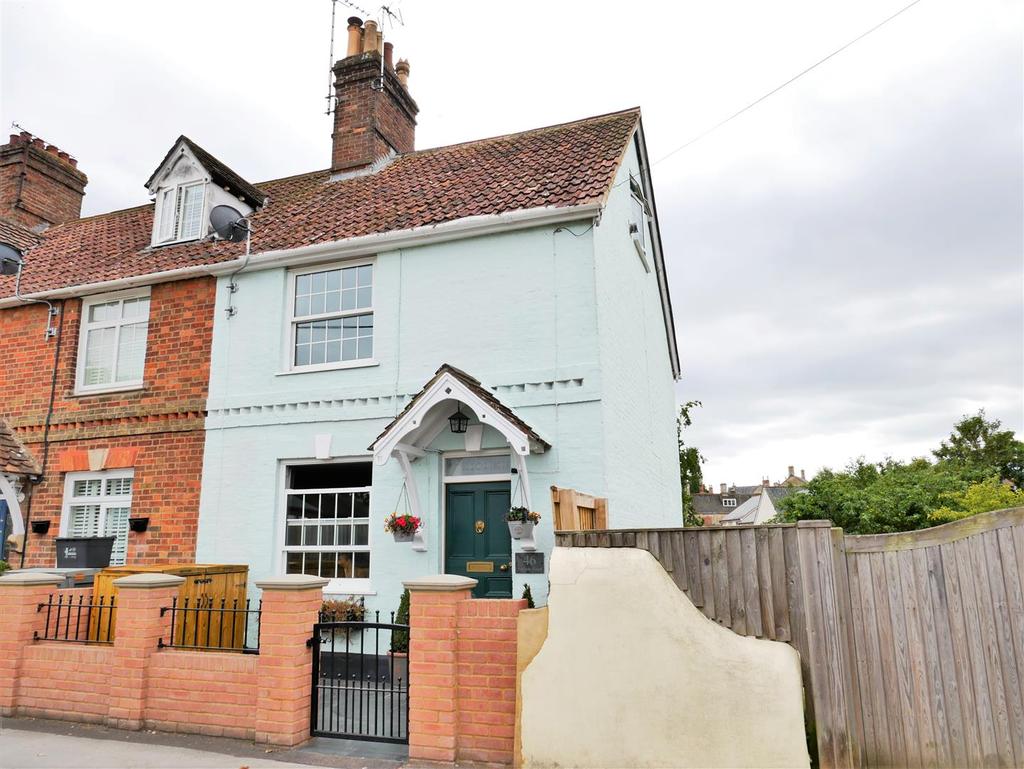 Anchor Road, Calne 2 bed semidetached house £360,000