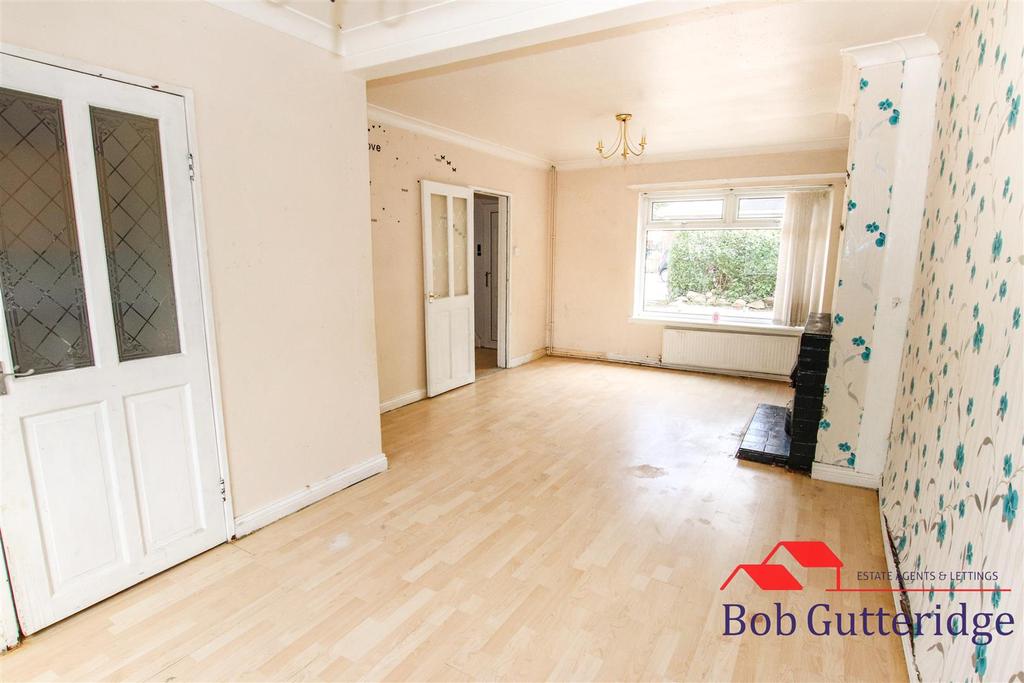 Irene Avenue, Tunstall, StokeOnTrent 3 bed semidetached house £87,500