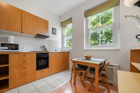 Studio to rent, Penywern Road, Earls Court, London SW5