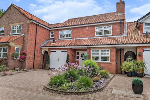 15 Barns Close, Jarrow, NE32 5NY