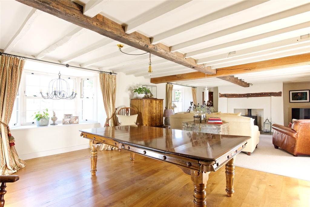 Sitting/Family Room