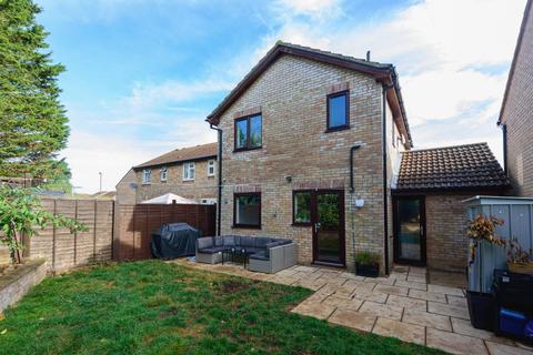 3 bedroom detached house for sale - Calne,  Calne,  SN11