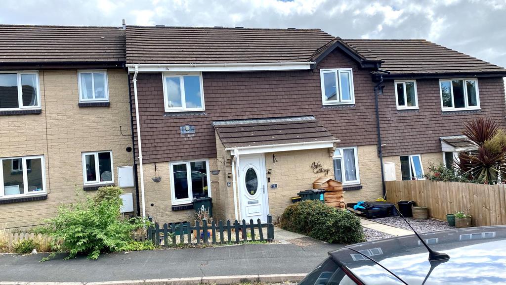 Ash Road, Kingsteignton, TQ12 2 bed terraced house £240,000
