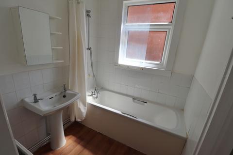 1 bedroom flat to rent, Albany Road, Abington, Northampton, NN1