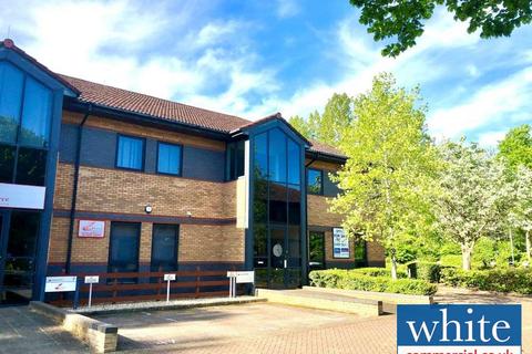 Office to rent, Unit 8 Somerville Court, Adderbury, Banbury, OX17 3SN