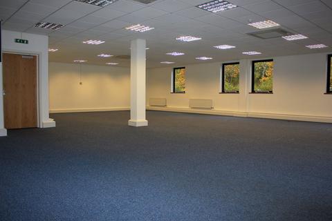 Office to rent, Unit 8 Somerville Court, Adderbury, Banbury, OX17 3SN