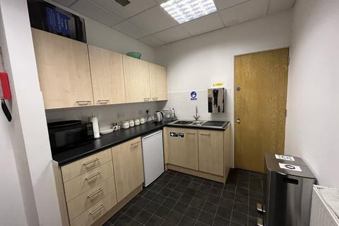 Office to rent, Unit 8 Somerville Court, Adderbury, Banbury, OX17 3SN