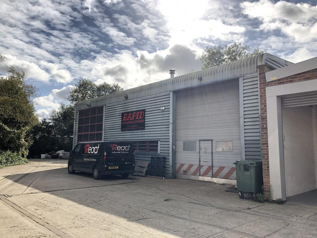 E16A Telford Road, Bicester... Industrial unit £2,292 pcm (£529 pw)