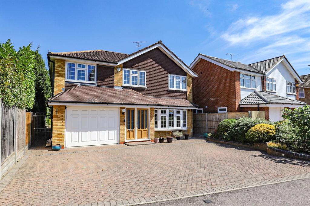 Manor Drive, St Albans... 5 bed detached house £1,100,000