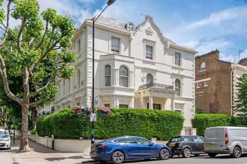 Basement Flat, 8a Randolph Road, London, W9 1AN