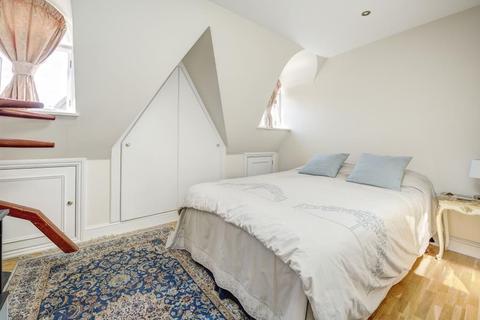 Basement Flat, 8a Randolph Road, London, W9 1AN