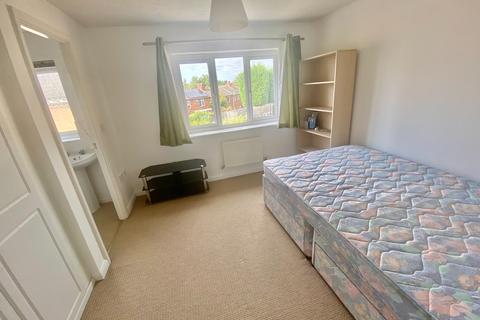 6 Field Close, Kettlebrook, Tamworth, B77 1BW