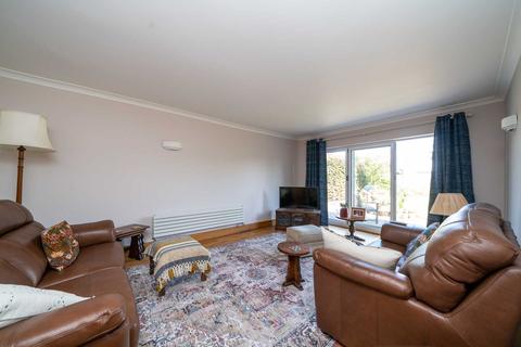83a Adeyfield Road, Hemel Hempstead, HP2 5EB