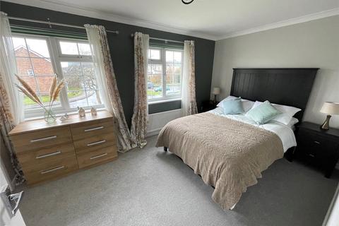 3 bedroom end of terrace house for sale, Saville Close, Alverstoke, Gosport, Hampshire, PO12
