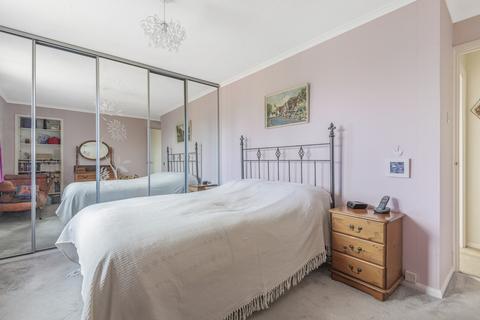 1 Juniper Close, Winchester, SO22 4LU