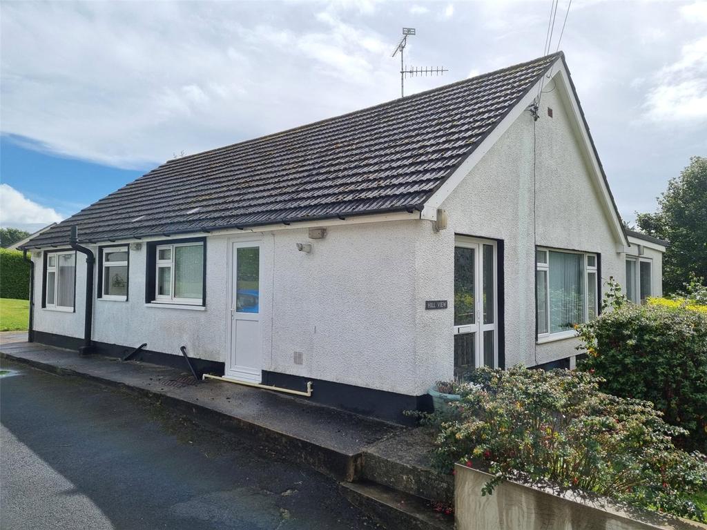 Golden Hill, Pembroke, Pembrokeshire, SA71 3 bed bungalow for sale £