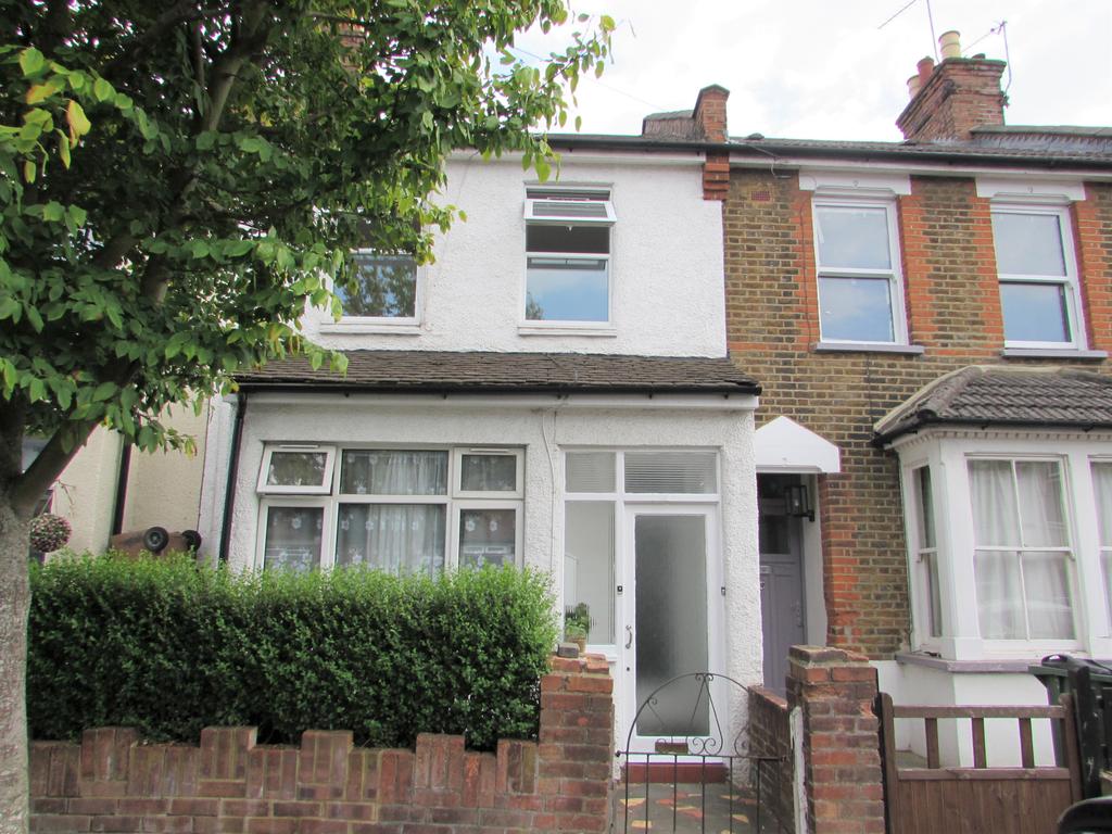 Graham Road, Harrow Wealdstone... 1 bed flat £1,150 pcm (£265 pw)