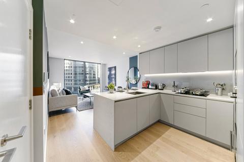 1 bedroom apartment to rent, Marsh Wall, South Quay Plaza, E14