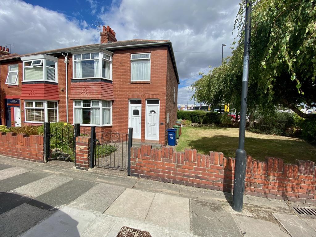 Bosworth Gardens, Newcastle upon Tyne NE6 3 bed flat for sale £139,950