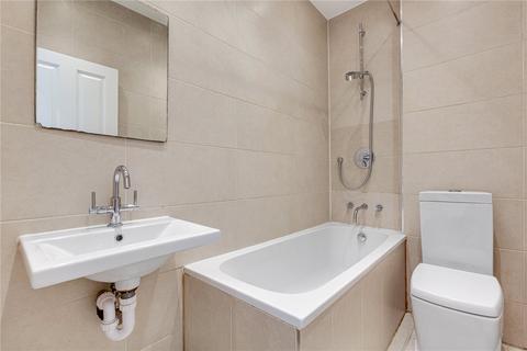 2 bedroom flat to rent, Barcombe Avenue, London