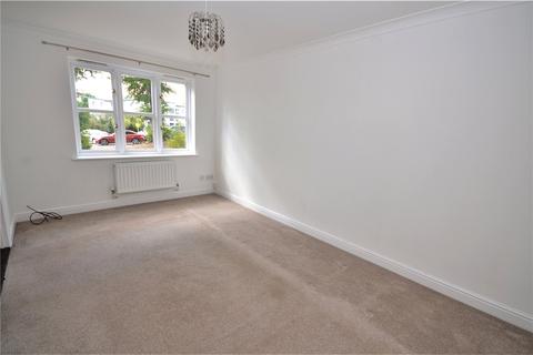 2 bedroom end of terrace house to rent, Station Approach, CM7